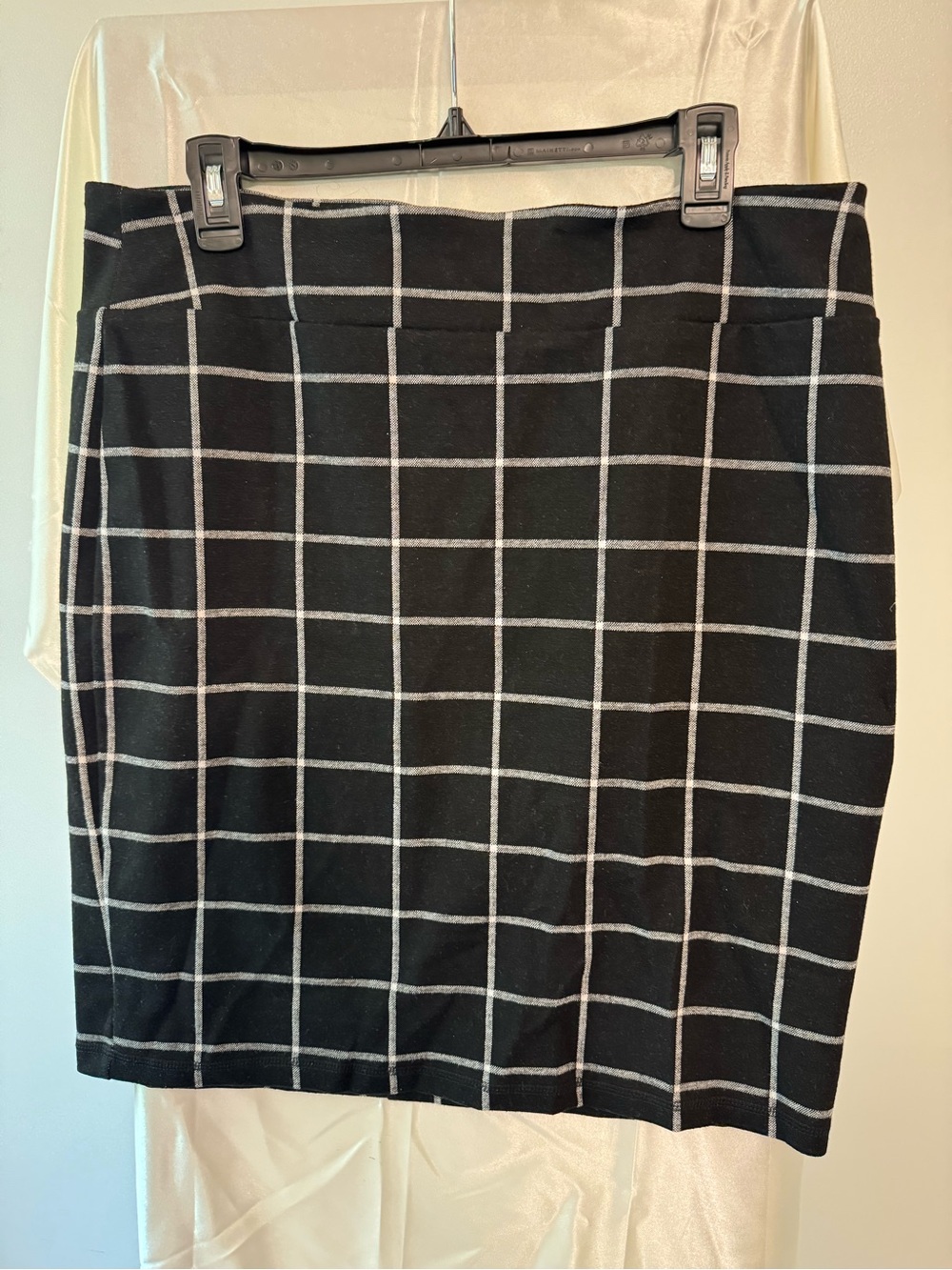 Black Windowpane Knit Pencil Skirt